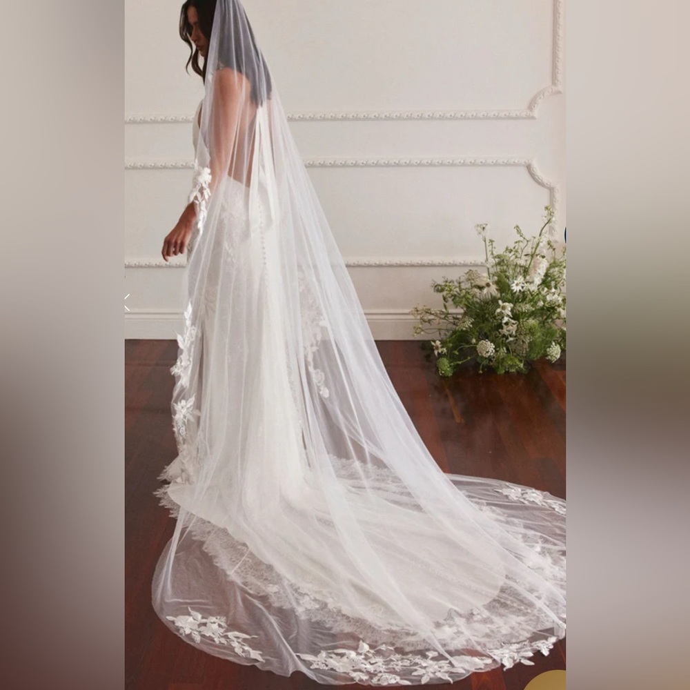 Grace Loves Lace Stevie Ivory Bridal Cathedral Veil